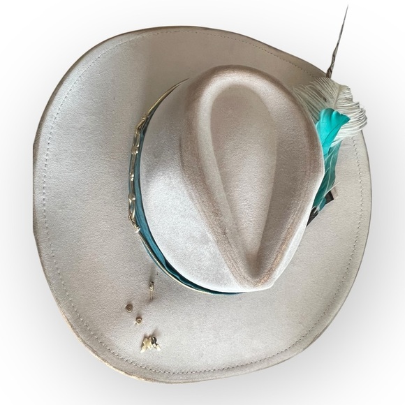 Judith March Hat main image 9